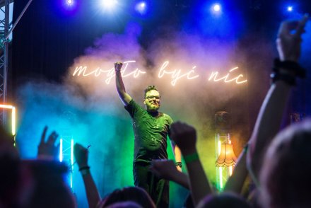 Koncert zespołu Kwiat Jabłoni w wiślańskim amfiteatrze